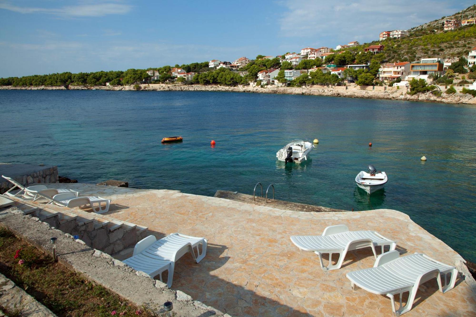 Apartments By The Sea Bilo, Primosten - 4191 Exterior photo